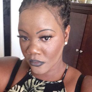 Meet your Posher, Kamika